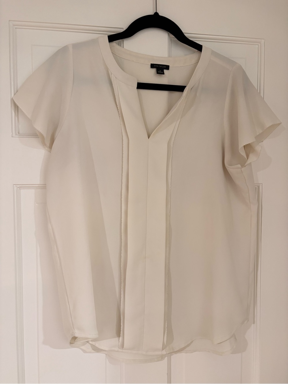 Ann Taylor Cream V-Neck Flutter Sleeve Blouse